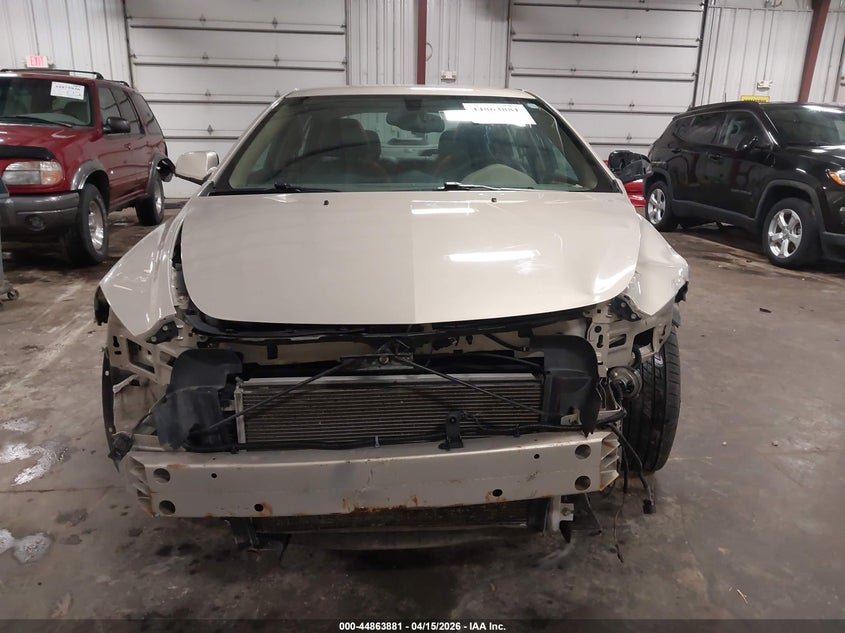 2011 Chevrolet Malibu 1Lt VIN: 1G1ZC5E15BF194594 Lot: 44863881