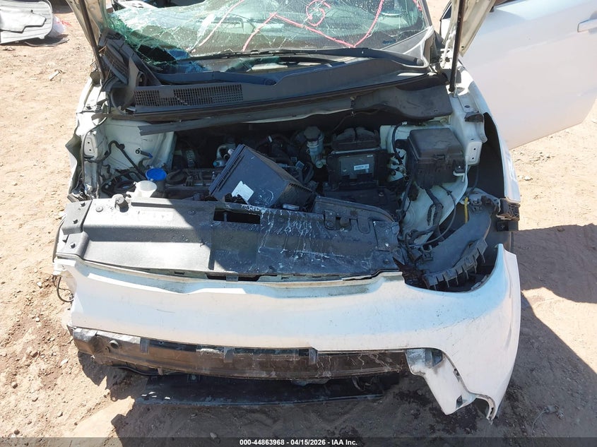 2015 Kia Soul VIN: KNDJN2A28F7177445 Lot: 44863968