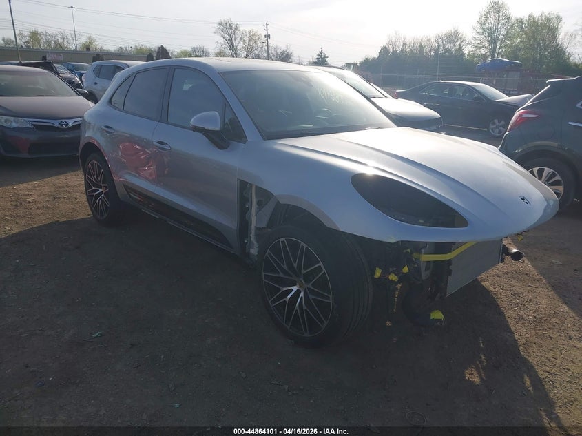 WP1AA2A59TLB03667 2026 Porsche Macan 2.0 silver