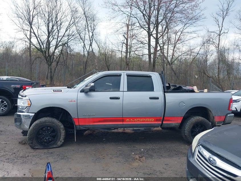 2021 Ram 2500 6.4 Ram Tradesman 4X4 6'4 Box silver Lot 111044864131 Vin 3C6UR5CJ2MG524008