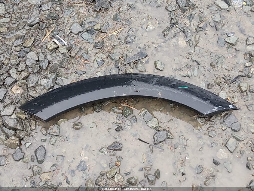 2005 Mini Cooper S VIN: WMWRE33555TL14893 Lot: 44864142