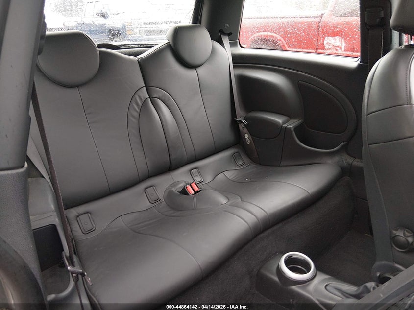 2005 Mini Cooper S VIN: WMWRE33555TL14893 Lot: 44864142