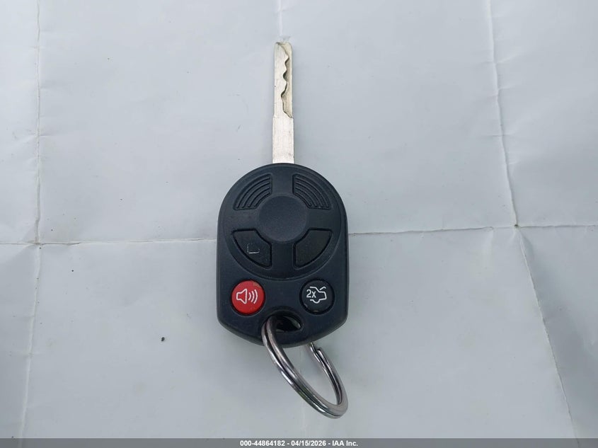 2018 Ford Focus Se VIN: 1FADP3F25JL308049 Lot: 44864182