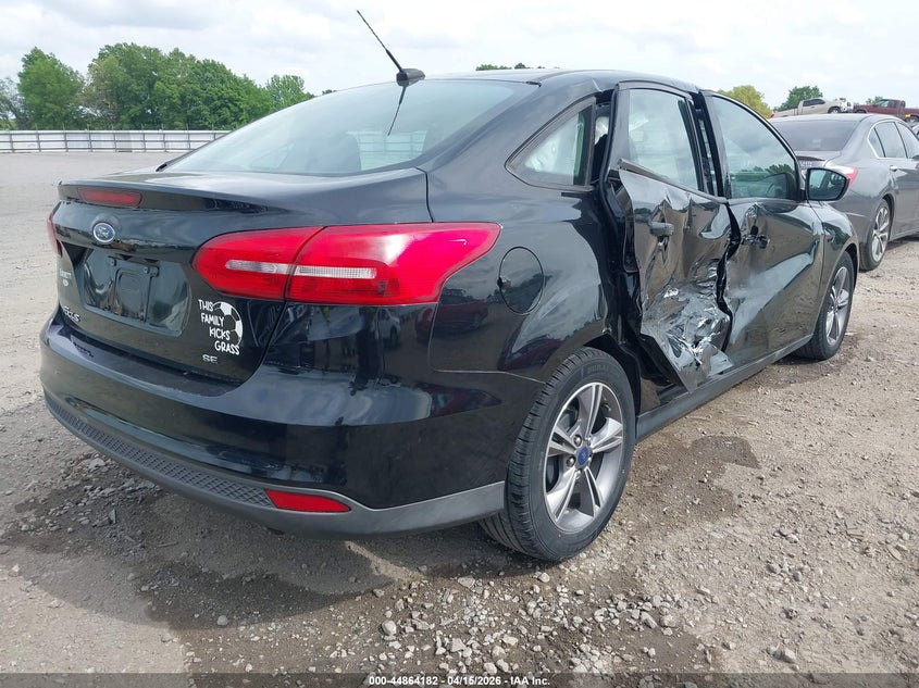 2018 Ford Focus Se VIN: 1FADP3F25JL308049 Lot: 44864182