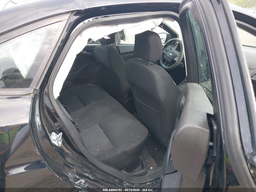 2018 Ford Focus Se VIN: 1FADP3F25JL308049 Lot: 44864182