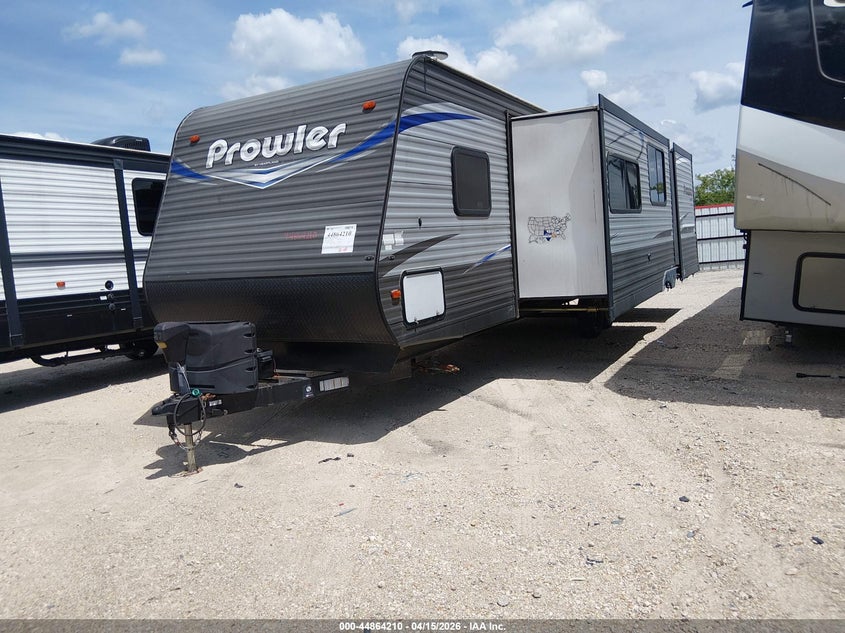 2019 HEARTLAND PROWLER 32LX auction photo 2