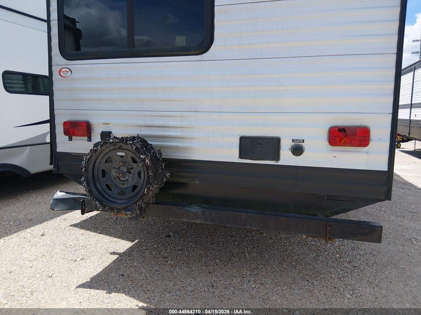 2019 HEARTLAND PROWLER 32LX auction photo 6
