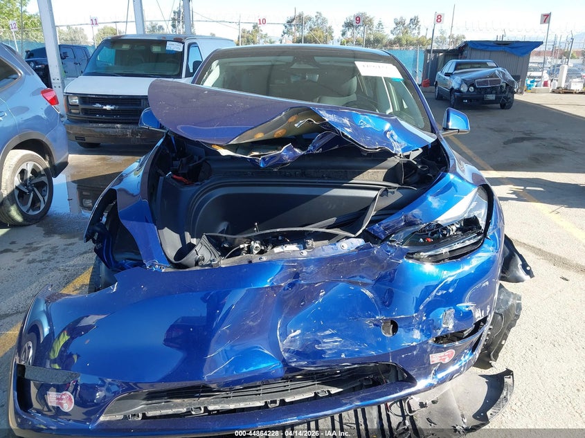 2023 Tesla Model y Awd Long Range Dual Motor All-Wheel Drive blue Lot 111044864228 Vin 7SAYGDEE7PF938117