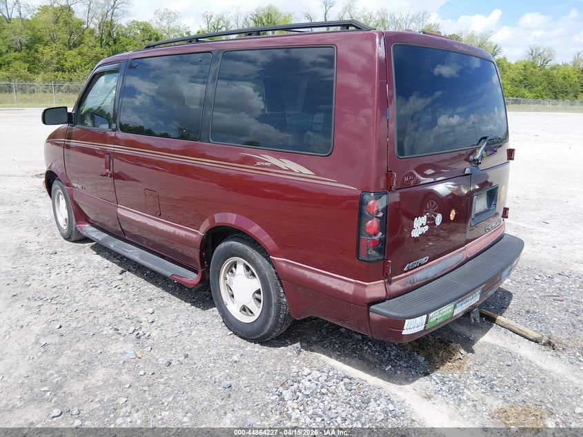 2001 Chevrolet Astro Ls