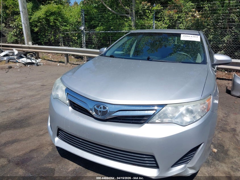 2014 Toyota Camry Le VIN: 4T1BF1FK5EU427059 Lot: 44864264