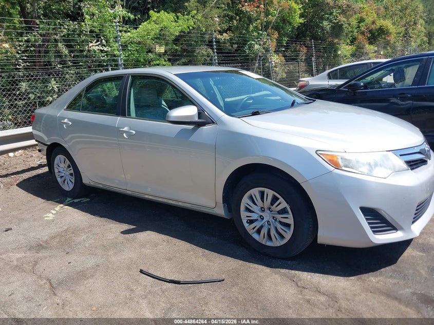 2014 Toyota Camry Le VIN: 4T1BF1FK5EU427059 Lot: 44864264