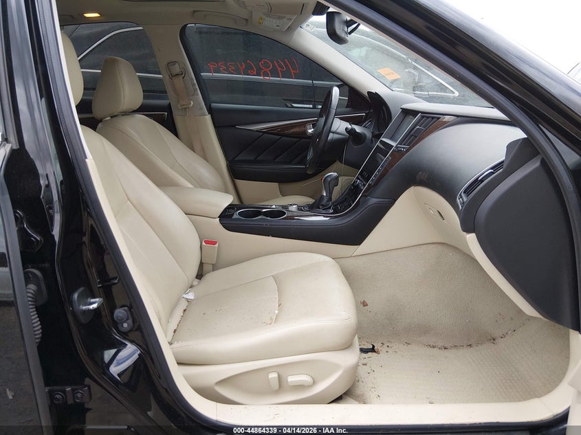 2015 Infiniti Q50 Premium