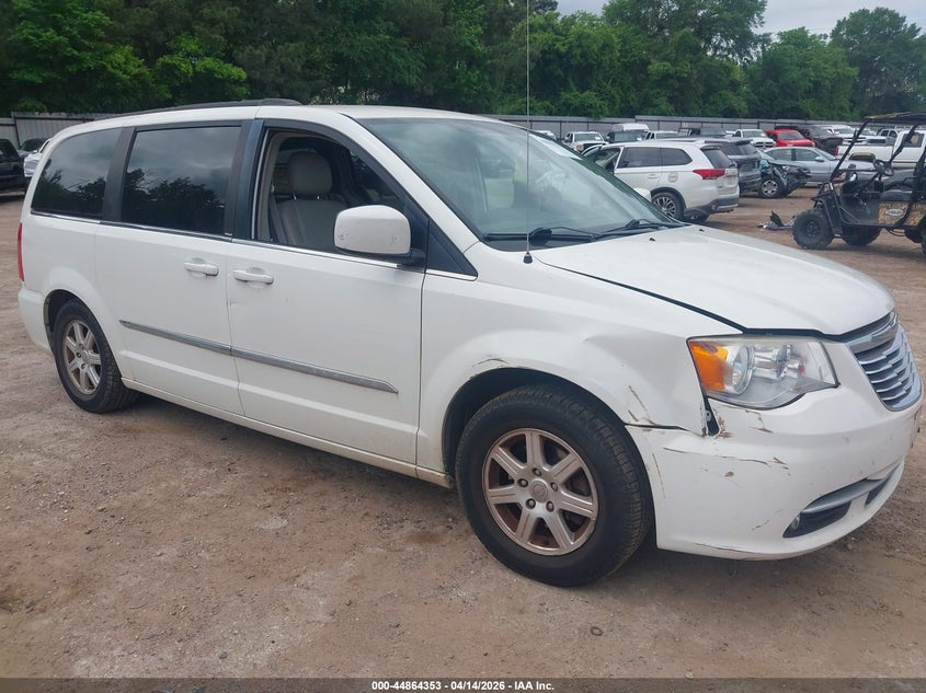 2013 Chrysler Town & Country Touring
