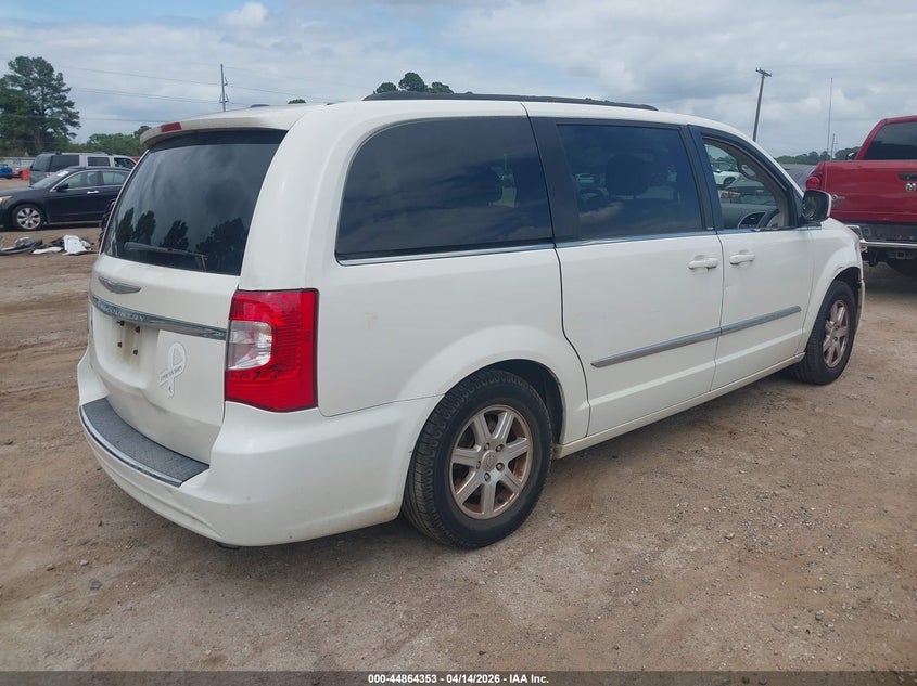2013 Chrysler Town & Country Touring