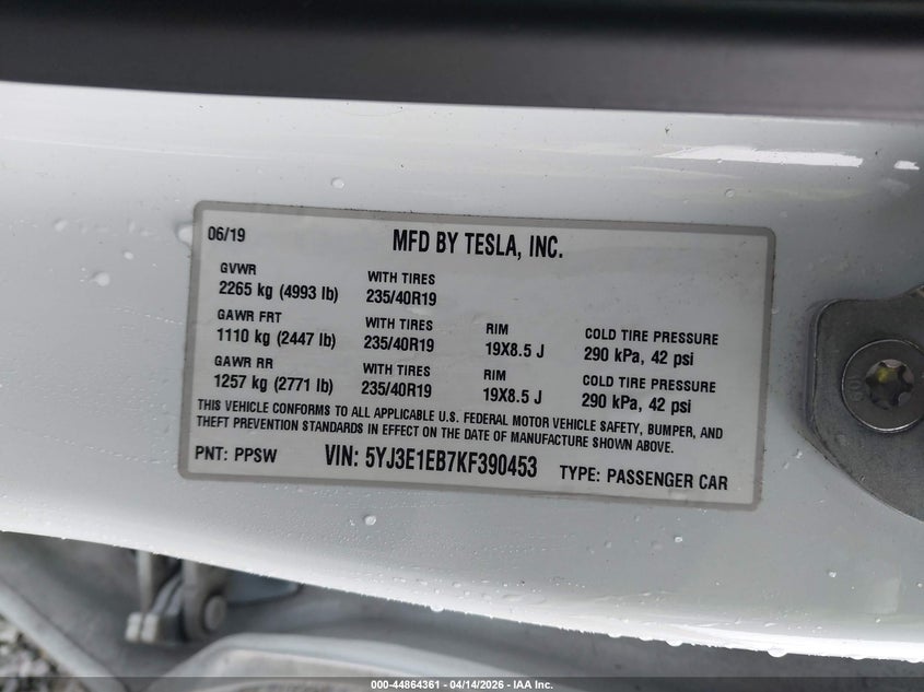 5YJ3E1EB7KF390453 2019 Tesla Model 3 Long Range/Performance white