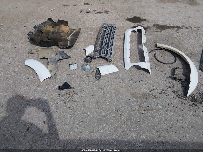 2011 Land Rover Lr4 VIN: SALAK2D46BA565852 Lot: 44864456