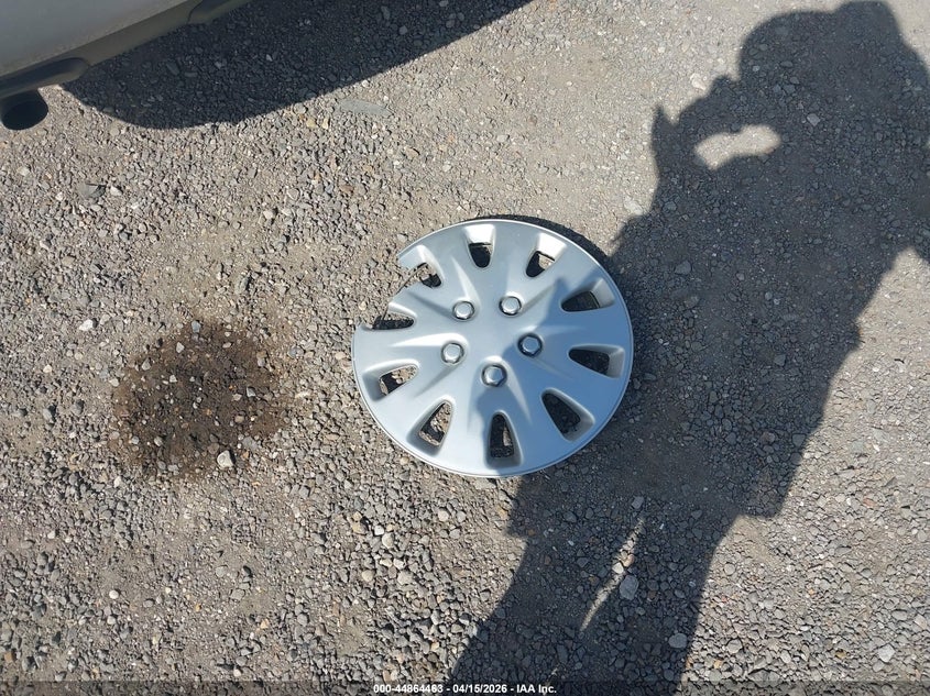 2015 Nissan Rogue Select S VIN: JN8AS5MT1FW657268 Lot: 44864463