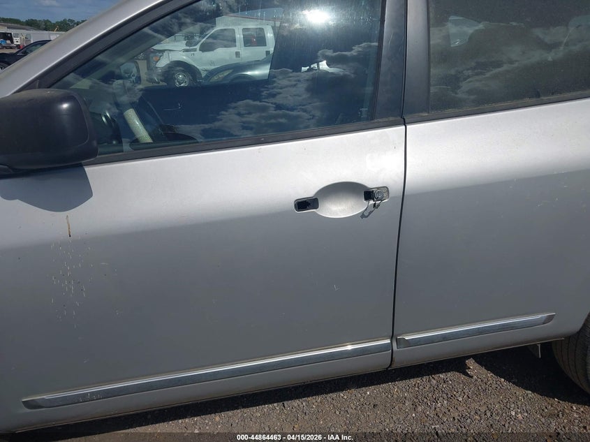 2015 Nissan Rogue Select S VIN: JN8AS5MT1FW657268 Lot: 44864463