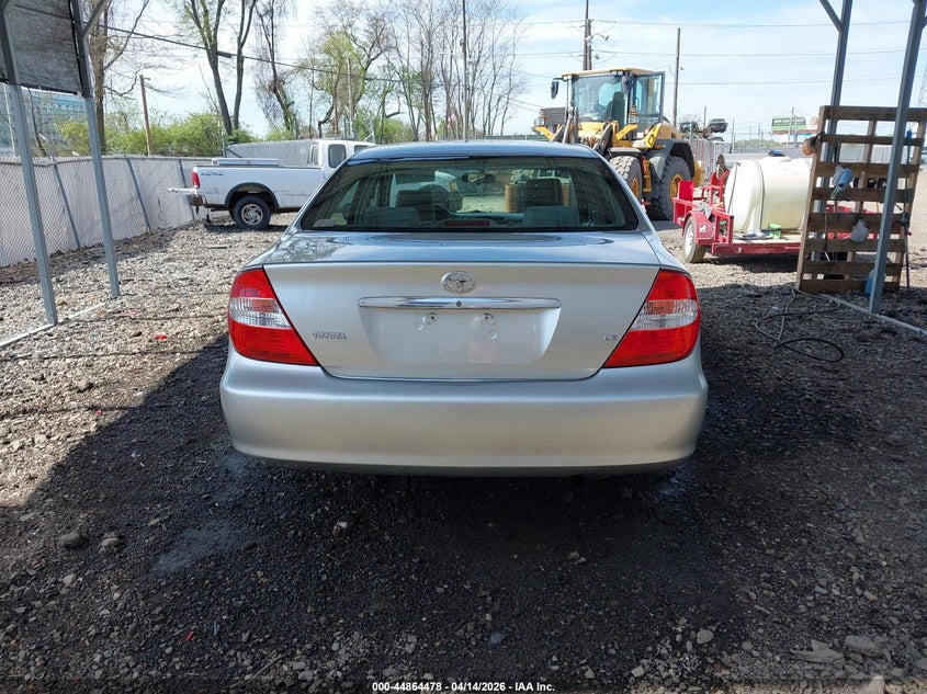 2003 Toyota Camry Le VIN: 4T1BE32K73U136967 Lot: 44864478