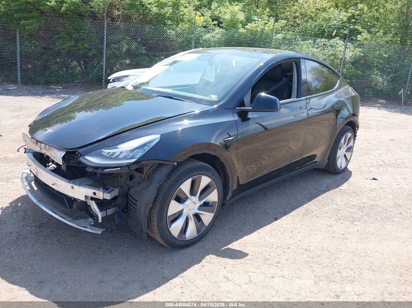 2022 Tesla Model Y Long Range Dual Motor All-Wheel Drive