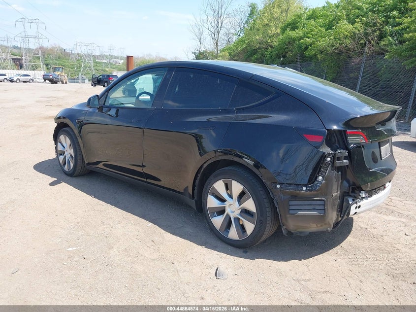 2022 Tesla Model Y Long Range Dual Motor All-Wheel Drive