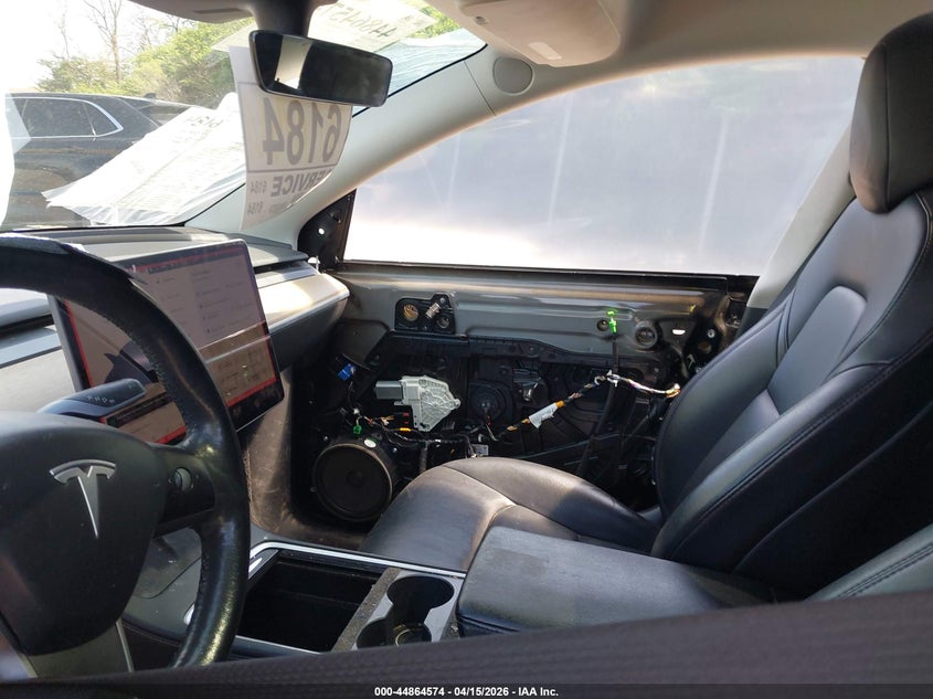 2022 Tesla Model Y Long Range Dual Motor All-Wheel Drive