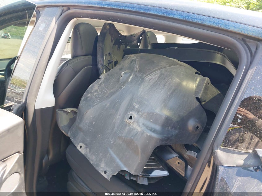 2022 Tesla Model Y Long Range Dual Motor All-Wheel Drive VIN: 7SAYGAEE4NF388757 Lot: 44864574