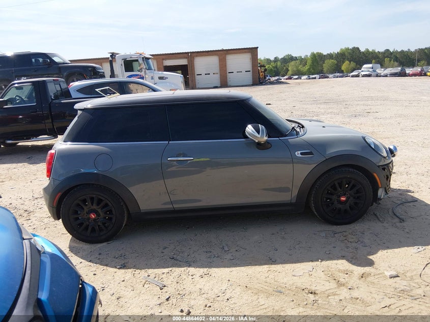 2016 Mini Hardtop Cooper VIN: WMWXP5C53G2D15369 Lot: 44864602