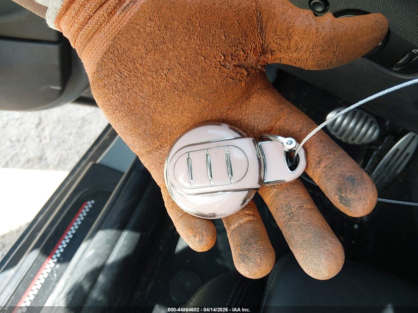 2016 Mini Hardtop Cooper VIN: WMWXP5C53G2D15369 Lot: 44864602