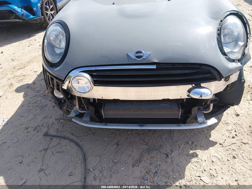 2016 Mini Hardtop Cooper VIN: WMWXP5C53G2D15369 Lot: 44864602