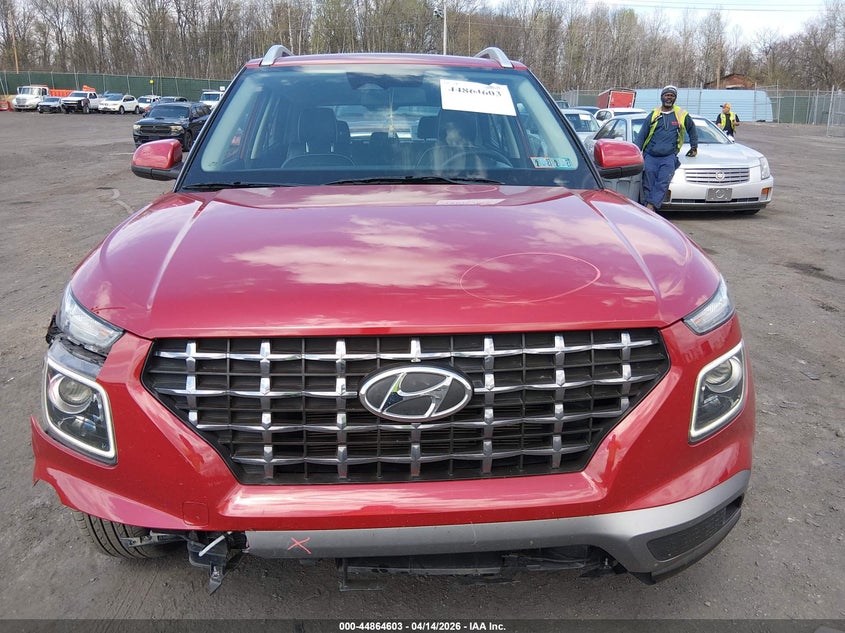 2023 Hyundai Venue Limited VIN: KMHRC8A3XPU221061 Lot: 44864603
