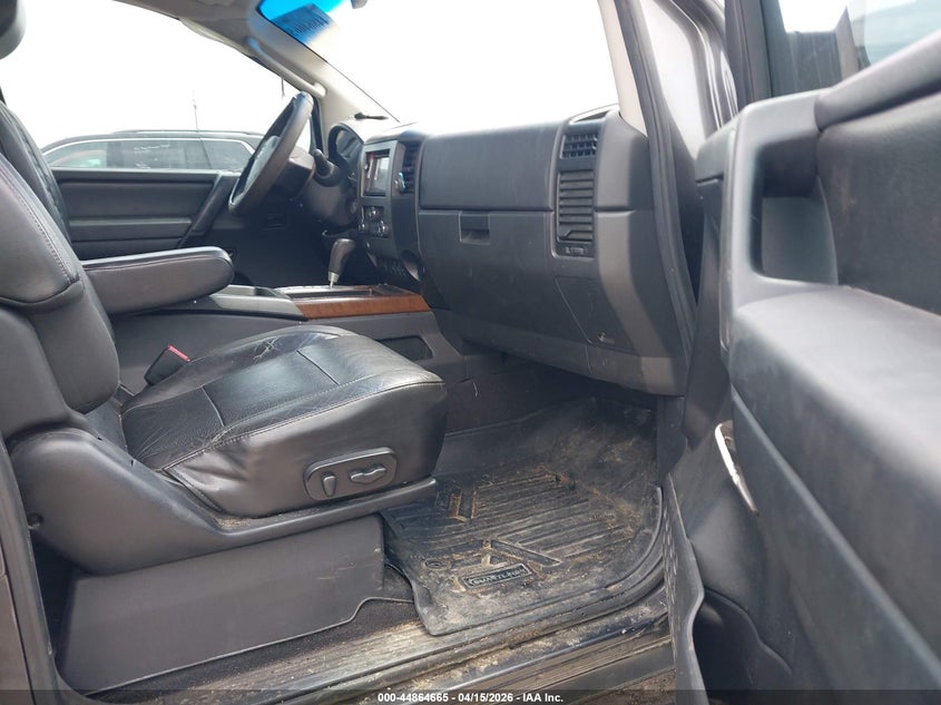 2010 Nissan Titan Le
