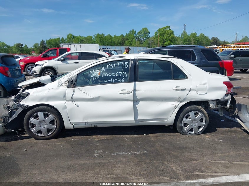 2011 Toyota Yaris VIN: JTDBT4K35BL000673 Lot: 44864670