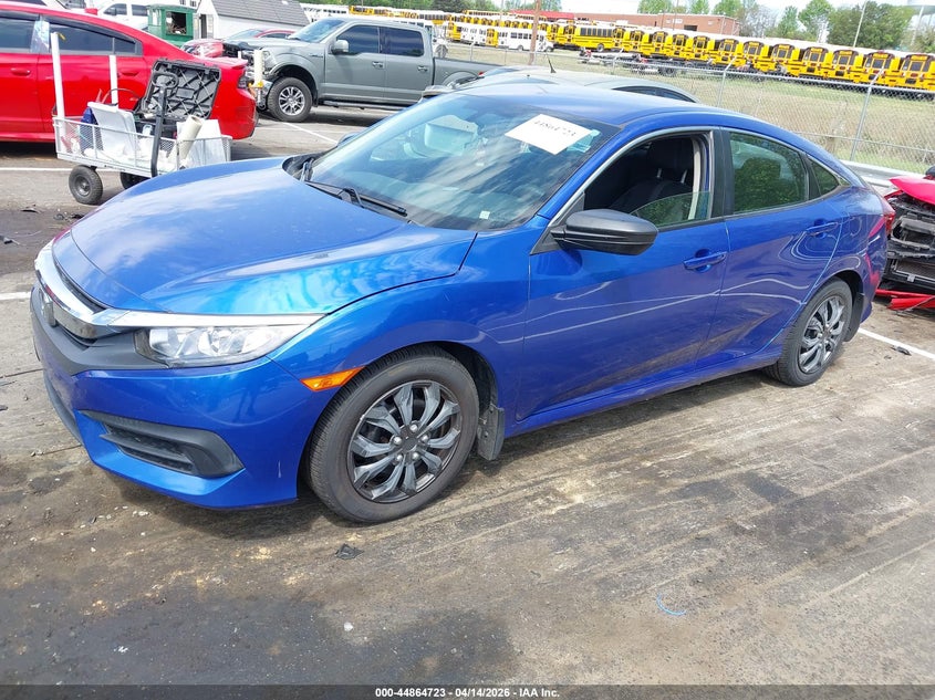 VIN 19XFC2F55HE040187 2017 HONDA CIVIC LX