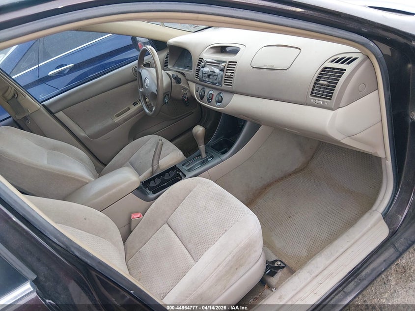 2004 Toyota Camry Le