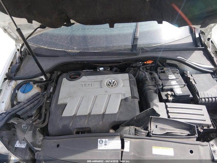 2014 Volkswagen Jetta 2.0 Sportwagen 2.0L Tdi white Lot 111044864852 Vin 3VWPL7AJ8EM603382