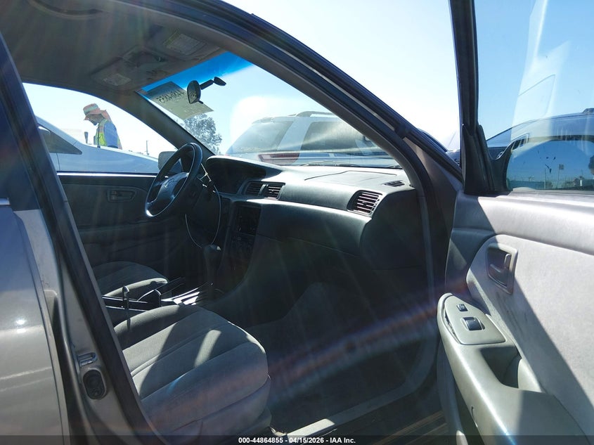 1999 Toyota Camry Le