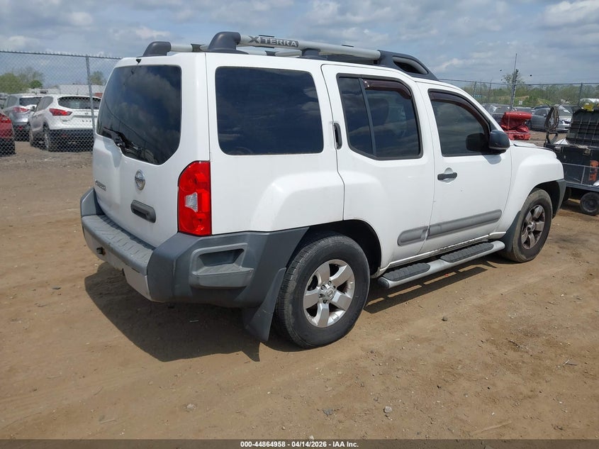2011 Nissan Xterra S