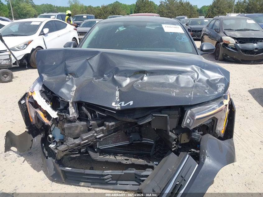 2025 Kia K4 Lxs VIN: 3KPFT4DE5SE186028 Lot: 44865001