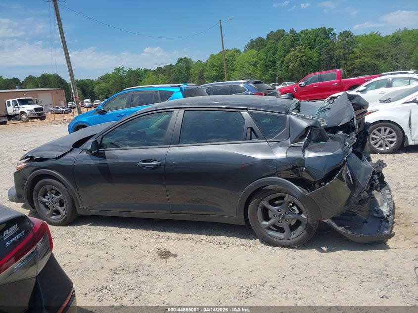 2025 Kia K4 Lxs VIN: 3KPFT4DE5SE186028 Lot: 44865001