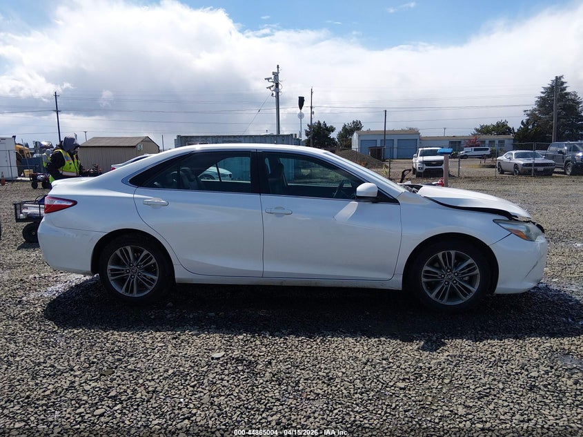 2015 Toyota Camry Se VIN: 4T1BF1FK1FU075163 Lot: 44865004
