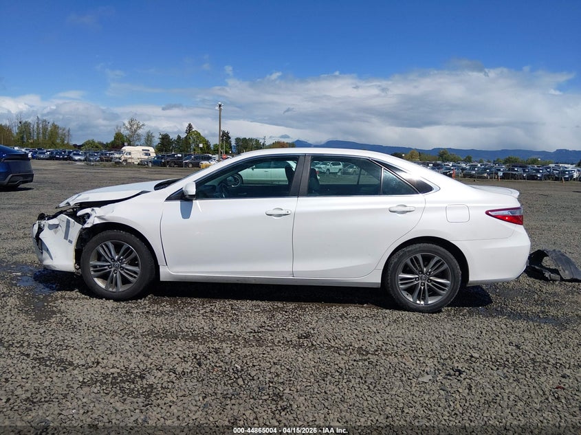 2015 Toyota Camry Se VIN: 4T1BF1FK1FU075163 Lot: 44865004