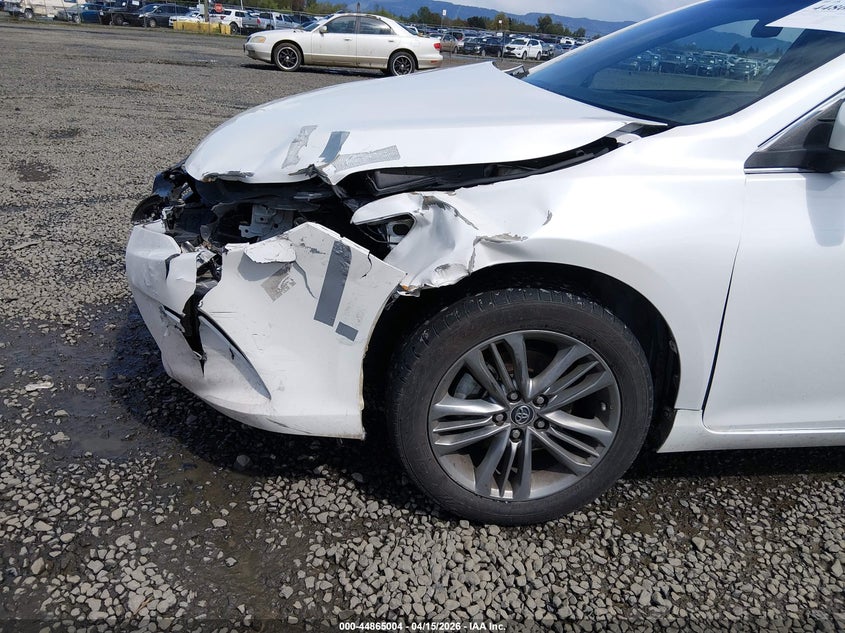 2015 Toyota Camry Se VIN: 4T1BF1FK1FU075163 Lot: 44865004