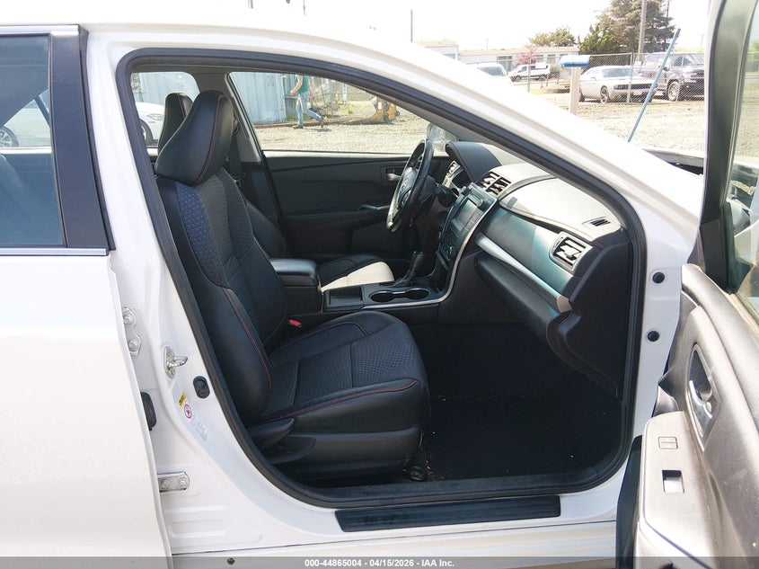 2015 Toyota Camry Se VIN: 4T1BF1FK1FU075163 Lot: 44865004