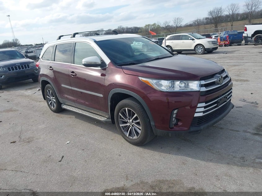 2019 TOYOTA HIGHLANDER XLE