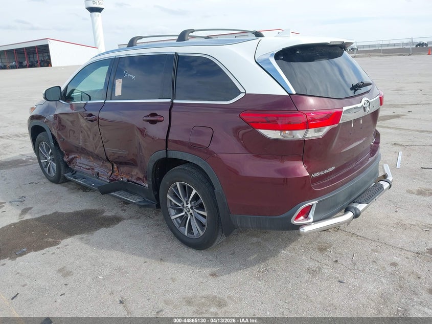 2019 TOYOTA HIGHLANDER auction photo 3