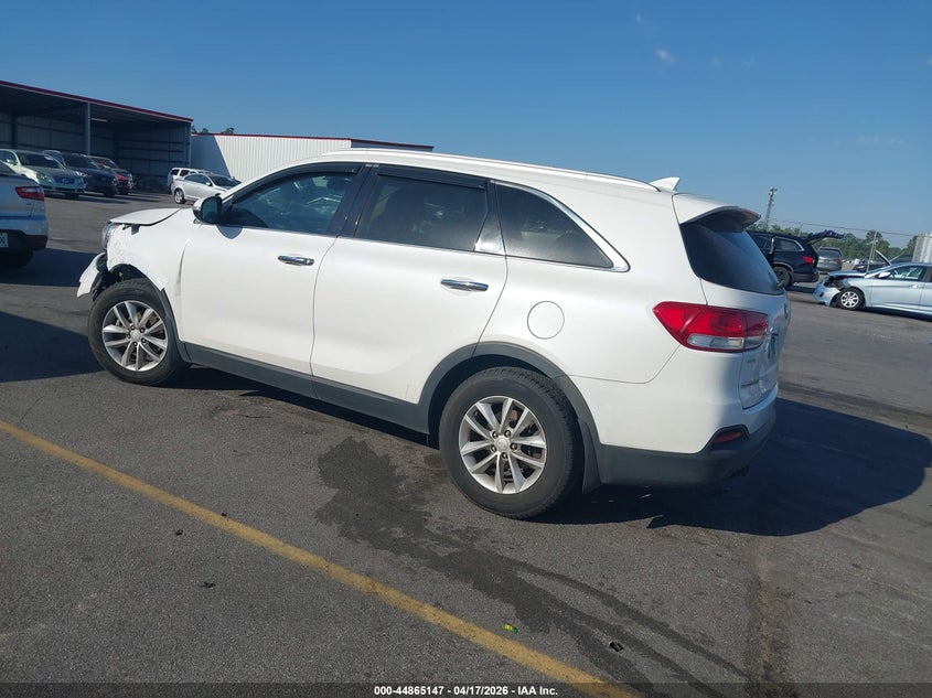 2017 KIA SORENTO auction photo 3