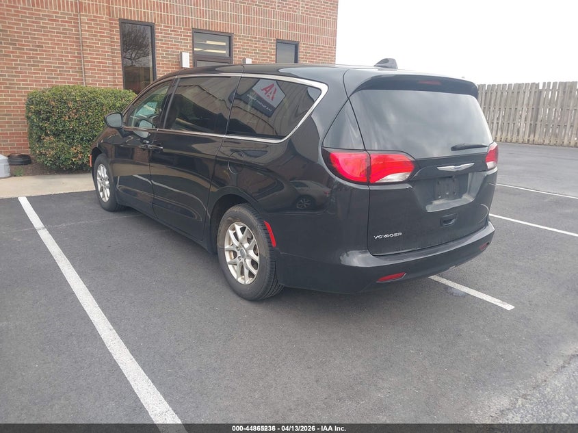 2020 Chrysler Voyager Lx