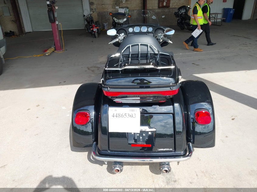 2014 Harley-Davidson Flhtcutg Tri Glide Ultra VIN: 1HD1MAL19EB860489 Lot: 44865303