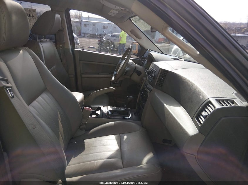2006 Jeep Grand Cherokee Laredo